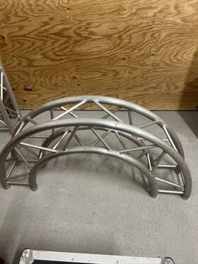 Ct290415cir180 Trusst 1.5m Lightweight Aluminum 180-degree Arc Truss Segment